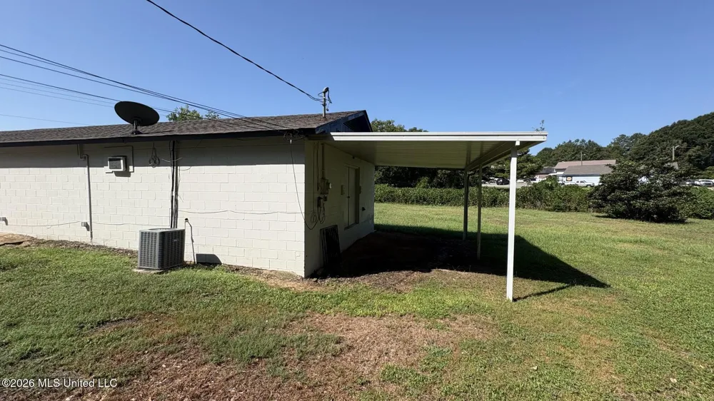 525 E Central Avenue Wiggins, MS 39577