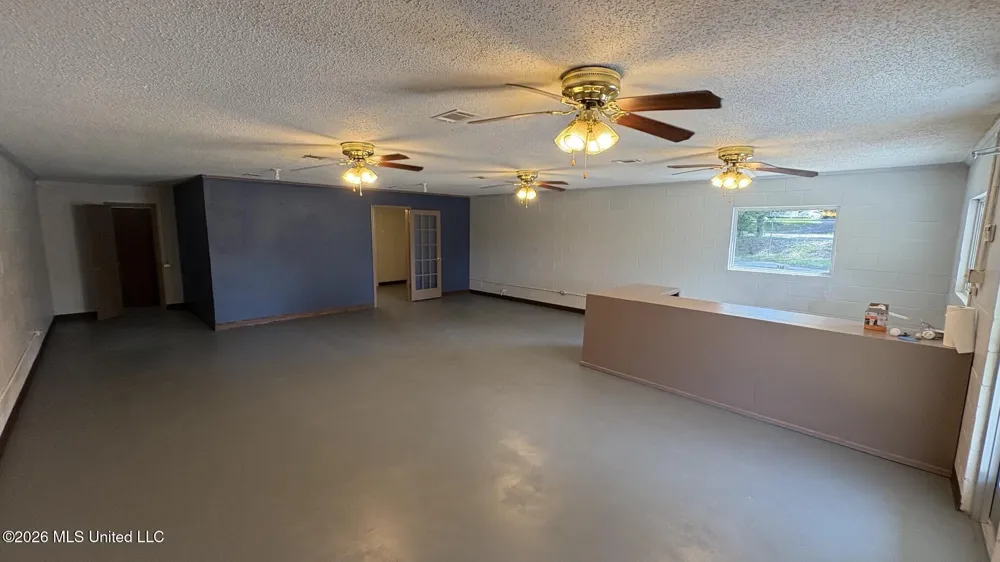 525 E Central Avenue Wiggins, MS 39577