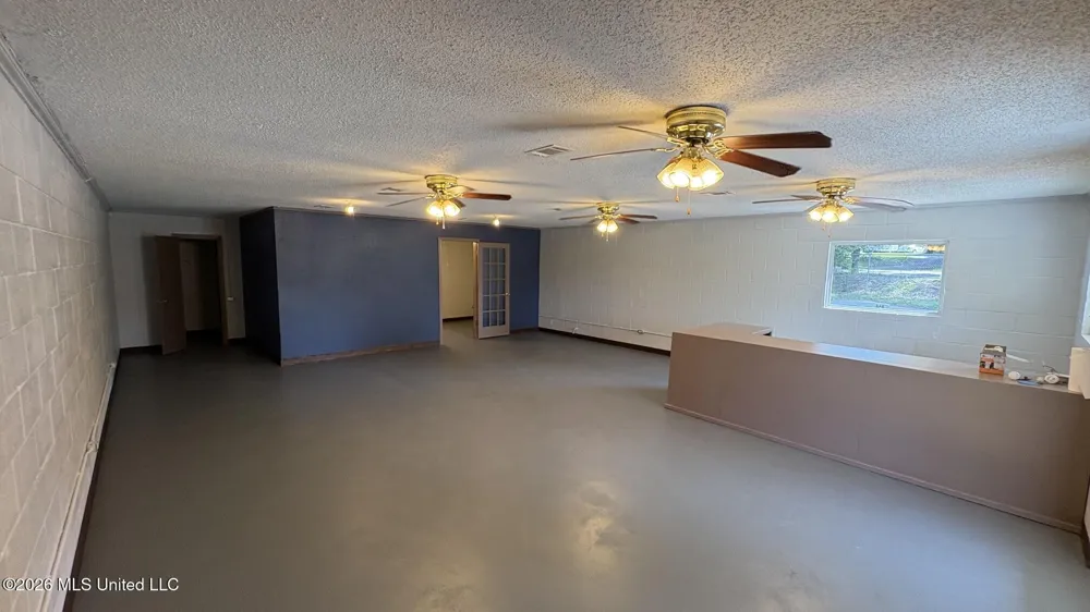 525 E Central Avenue Wiggins, MS 39577