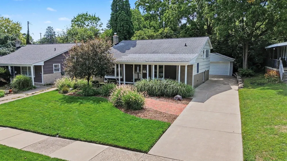 815 Sunrise Court Ann Arbor, MI 48103