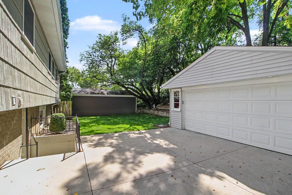 815 Sunrise Court Ann Arbor, MI 48103