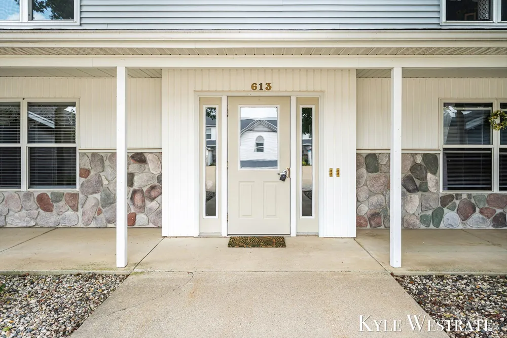 613 Trinity Drive ##2 Caledonia, MI 49316