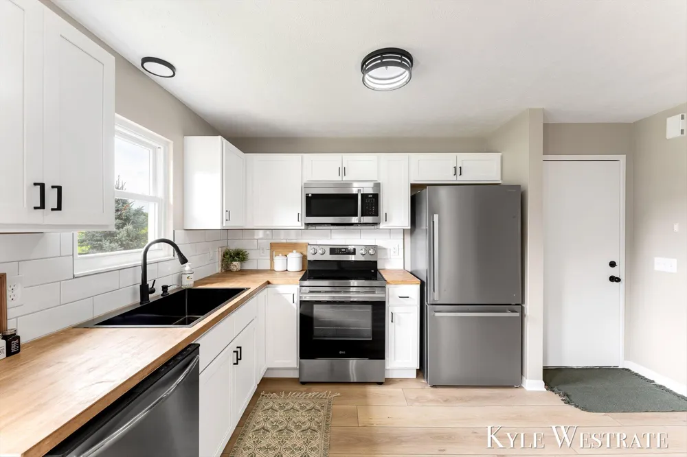 613 Trinity Drive ##2 Caledonia, MI 49316