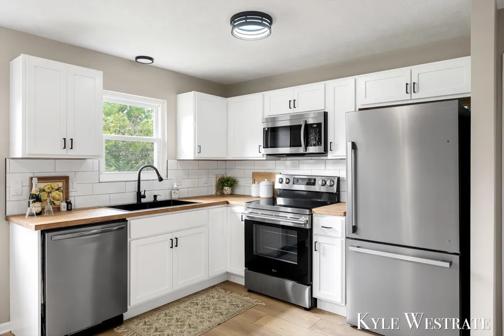 613 Trinity Drive ##2 Caledonia, MI 49316