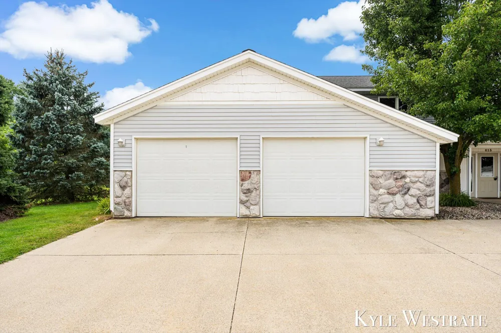 613 Trinity Drive ##2 Caledonia, MI 49316