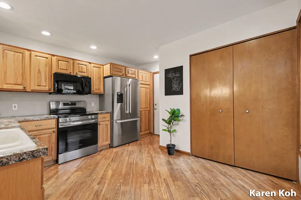 1834 Cross Bend Street NE Grand Rapids, MI 49505