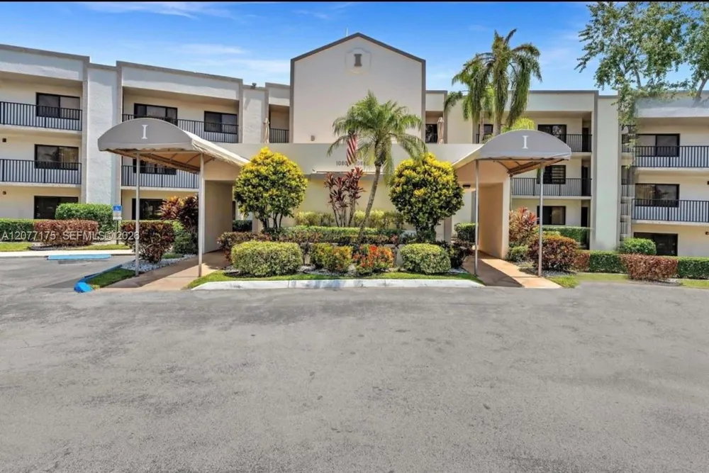 10847 W Clairmont Cir #302 Tamarac, FL 33321