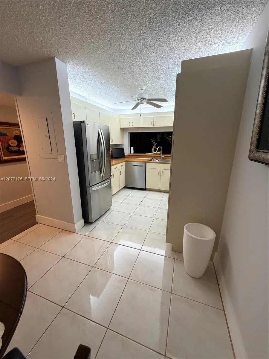 10847 W Clairmont Cir #302 Tamarac, FL 33321