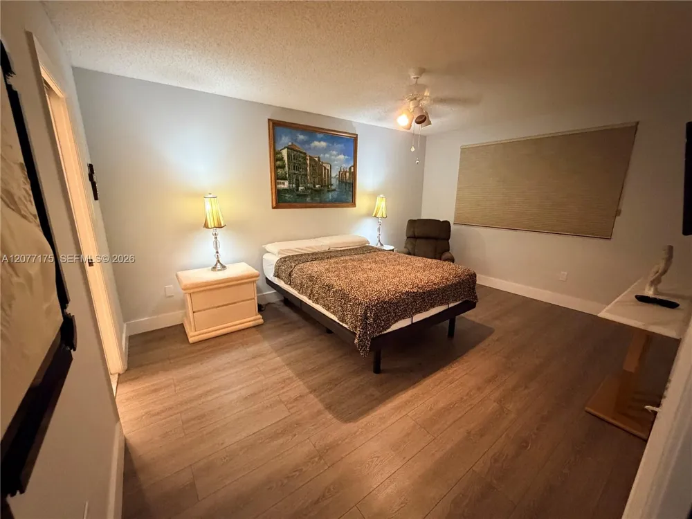 10847 W Clairmont Cir #302 Tamarac, FL 33321
