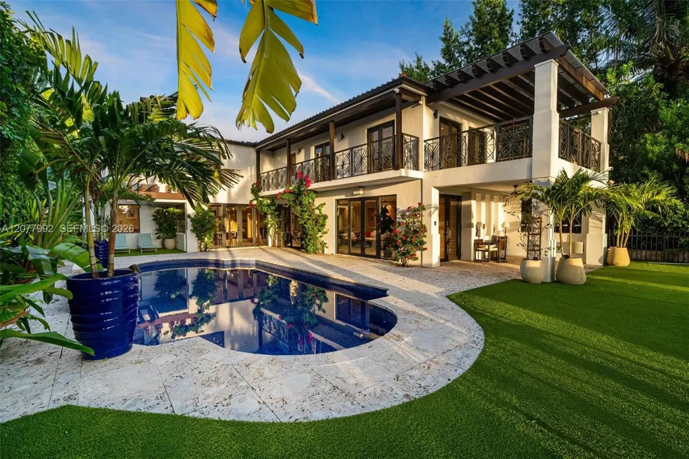 5170 La Gorce Dr Miami Beach, FL 33140