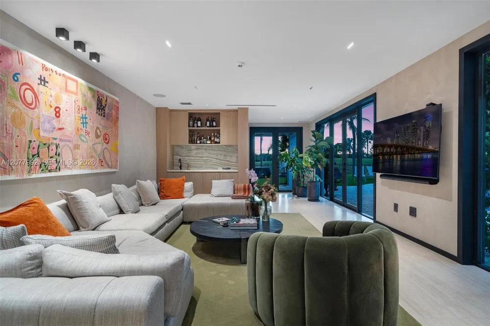5170 La Gorce Dr Miami Beach, FL 33140