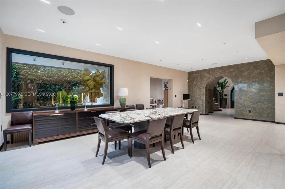 5170 La Gorce Dr Miami Beach, FL 33140