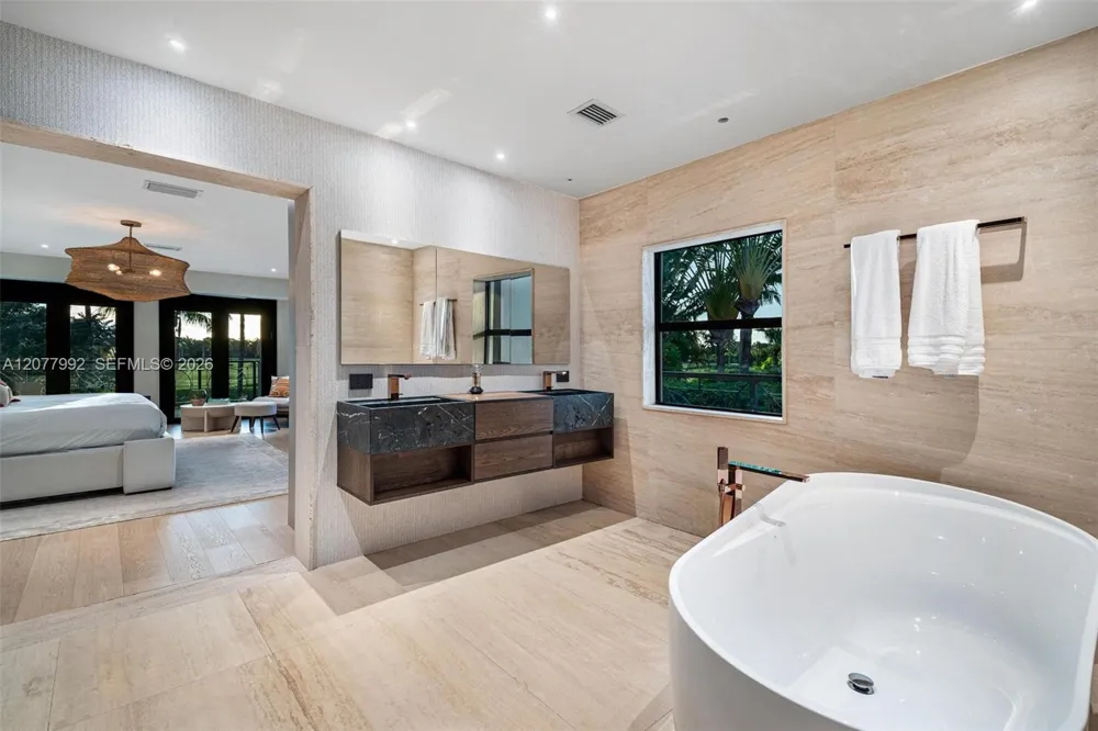 5170 La Gorce Dr Miami Beach, FL 33140
