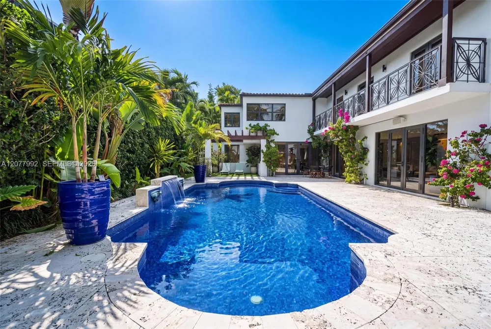 5170 La Gorce Dr Miami Beach, FL 33140