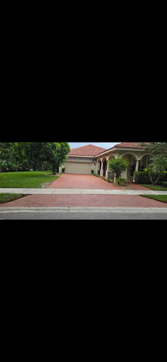 186 VIA CATALUNHA Jupiter, FL 33458