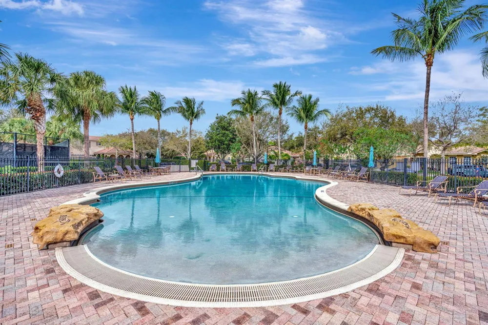 186 VIA CATALUNHA Jupiter, FL 33458