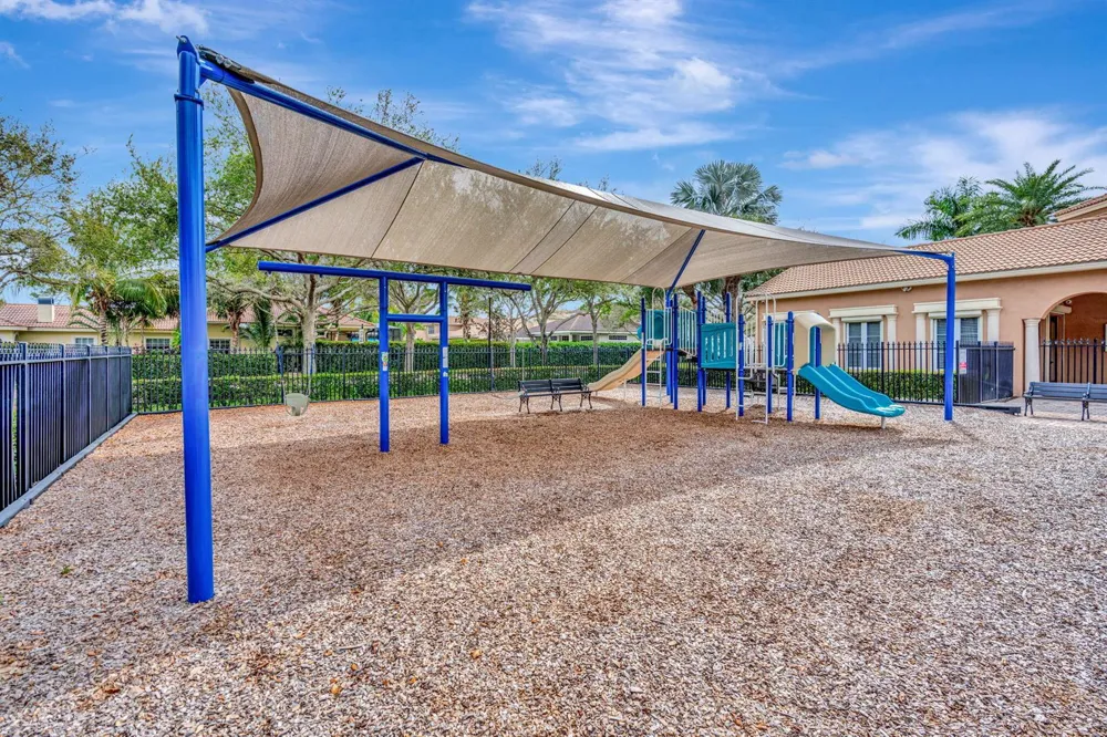 186 VIA CATALUNHA Jupiter, FL 33458