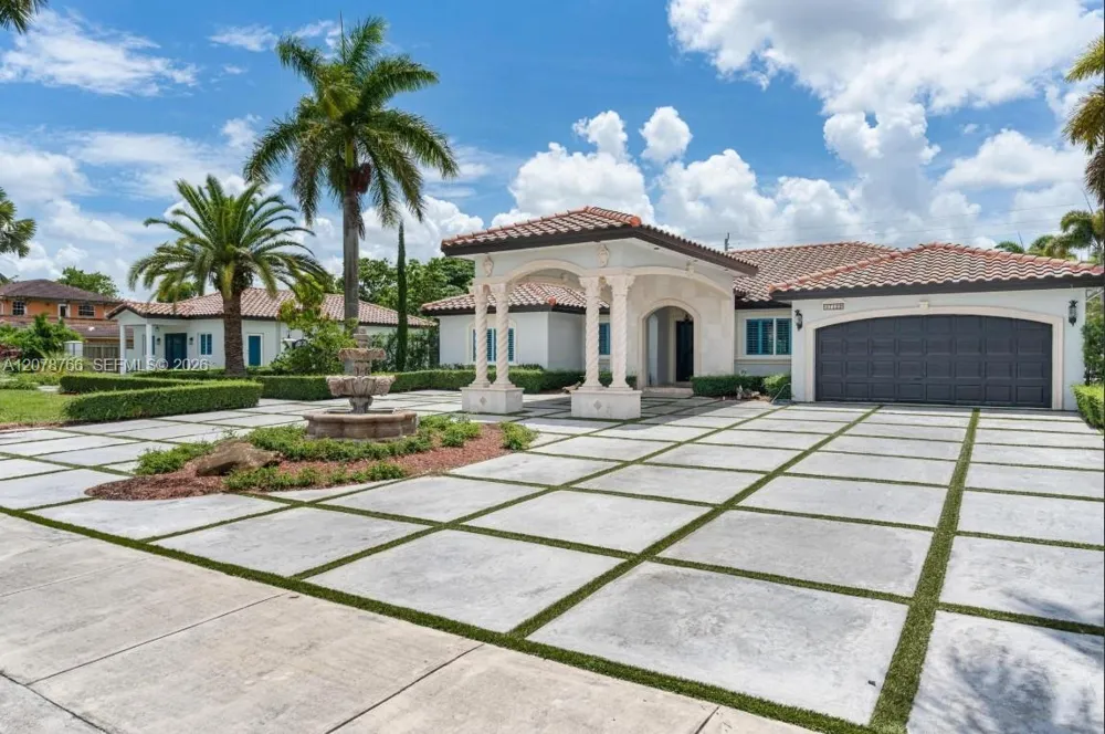 17122 SW 156th Ct Miami, FL 33187