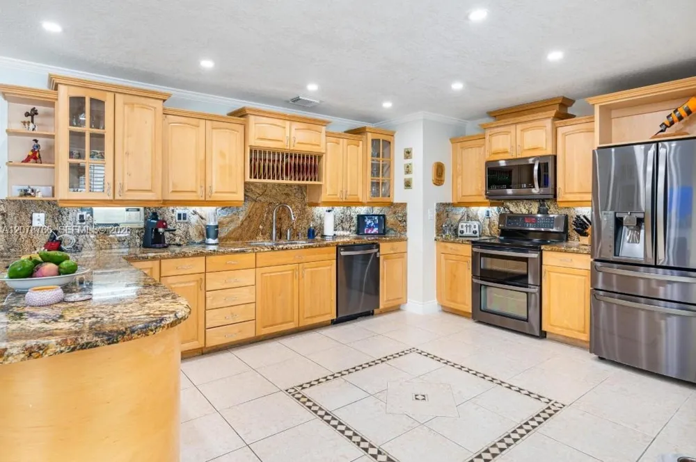 17122 SW 156th Ct Miami, FL 33187