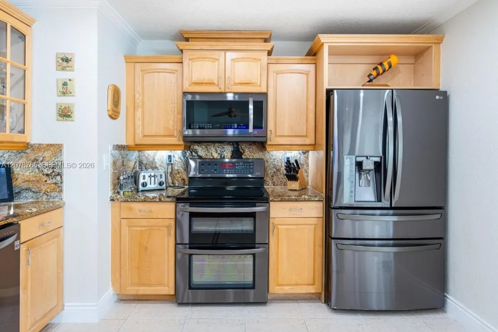 17122 SW 156th Ct Miami, FL 33187
