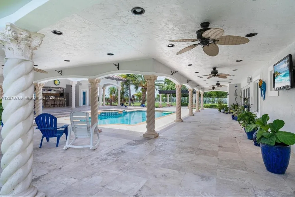 17122 SW 156th Ct Miami, FL 33187