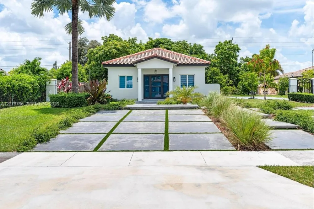17122 SW 156th Ct Miami, FL 33187