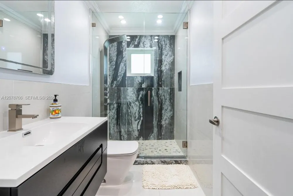 17122 SW 156th Ct Miami, FL 33187
