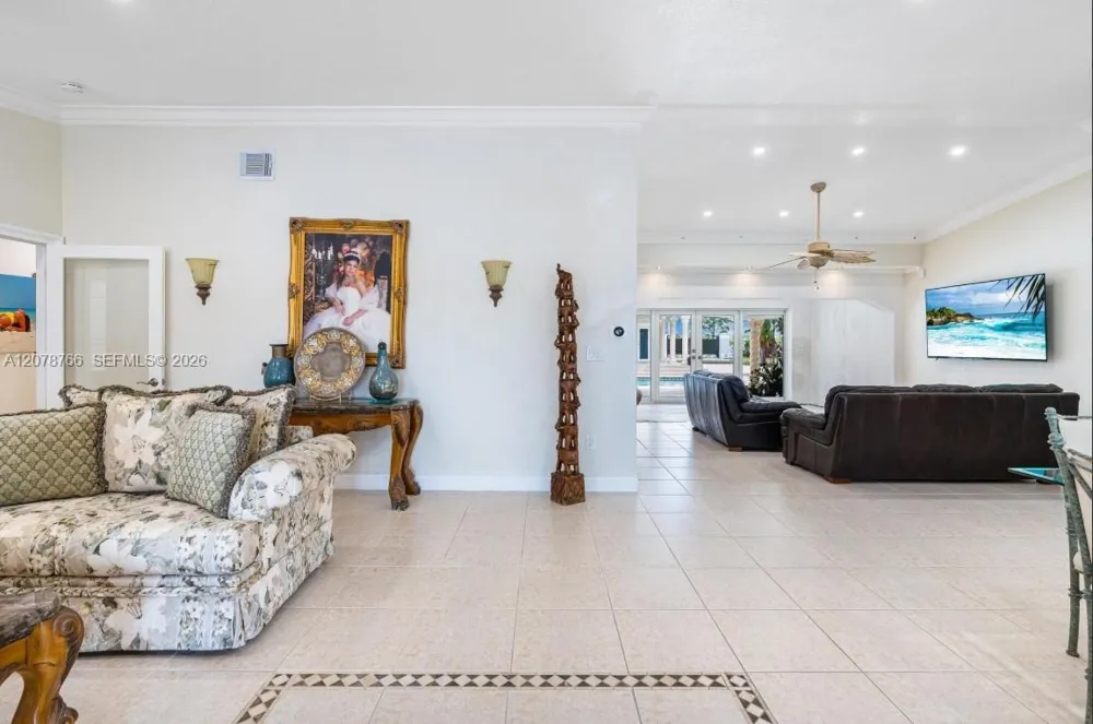 17122 SW 156th Ct Miami, FL 33187