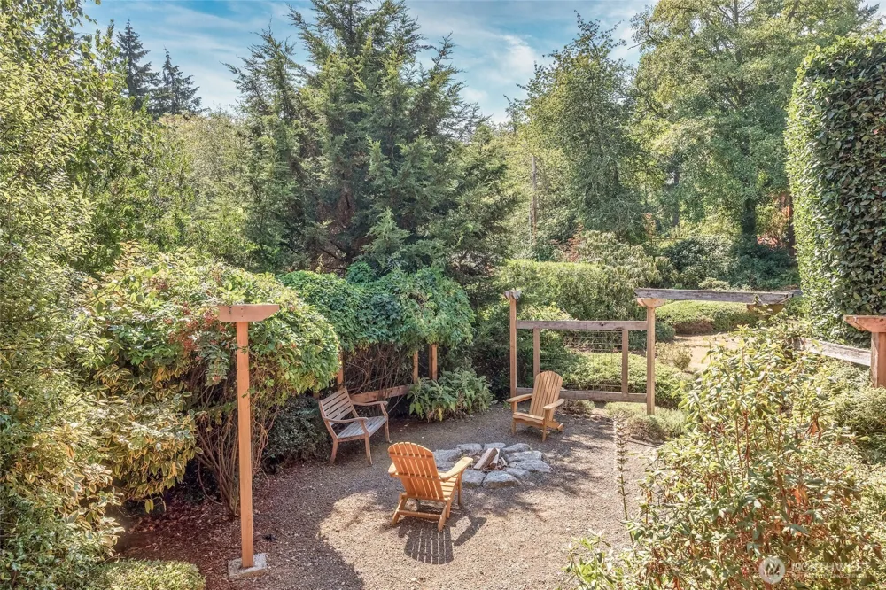 10514 SW 110th Street Vashon, WA 98070