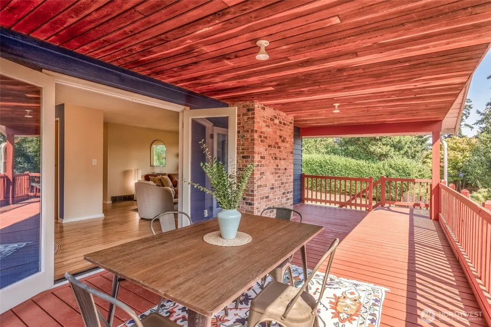 10514 SW 110th Street Vashon, WA 98070