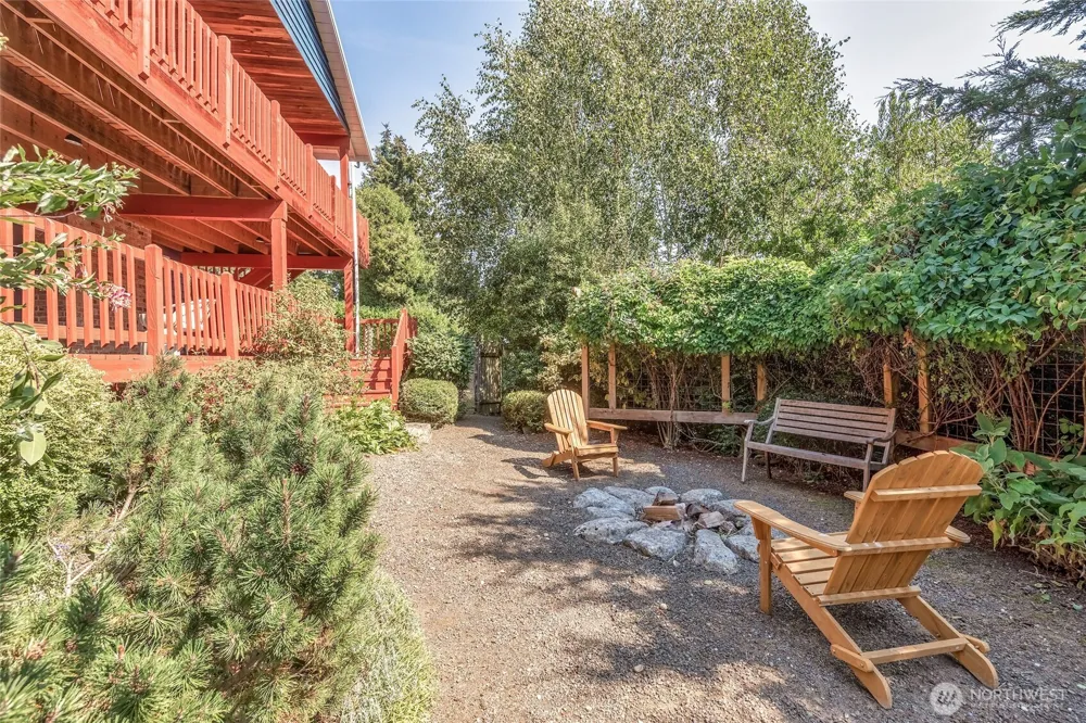 10514 SW 110th Street Vashon, WA 98070