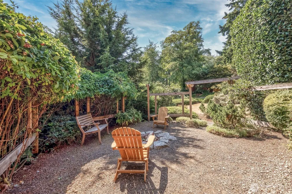 10514 SW 110th Street Vashon, WA 98070