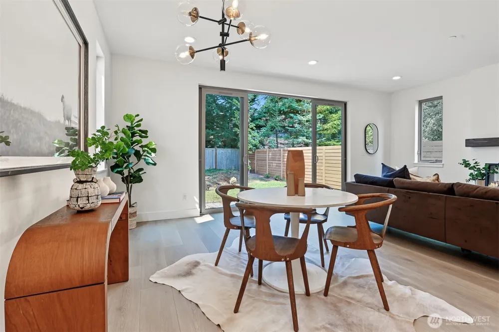 11249 108th Avenue NE Kirkland, WA 98033