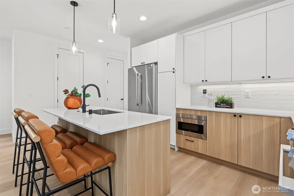11249 108th Avenue NE Kirkland, WA 98033