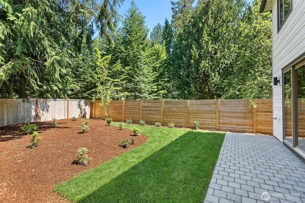 11249 108th Avenue NE Kirkland, WA 98033