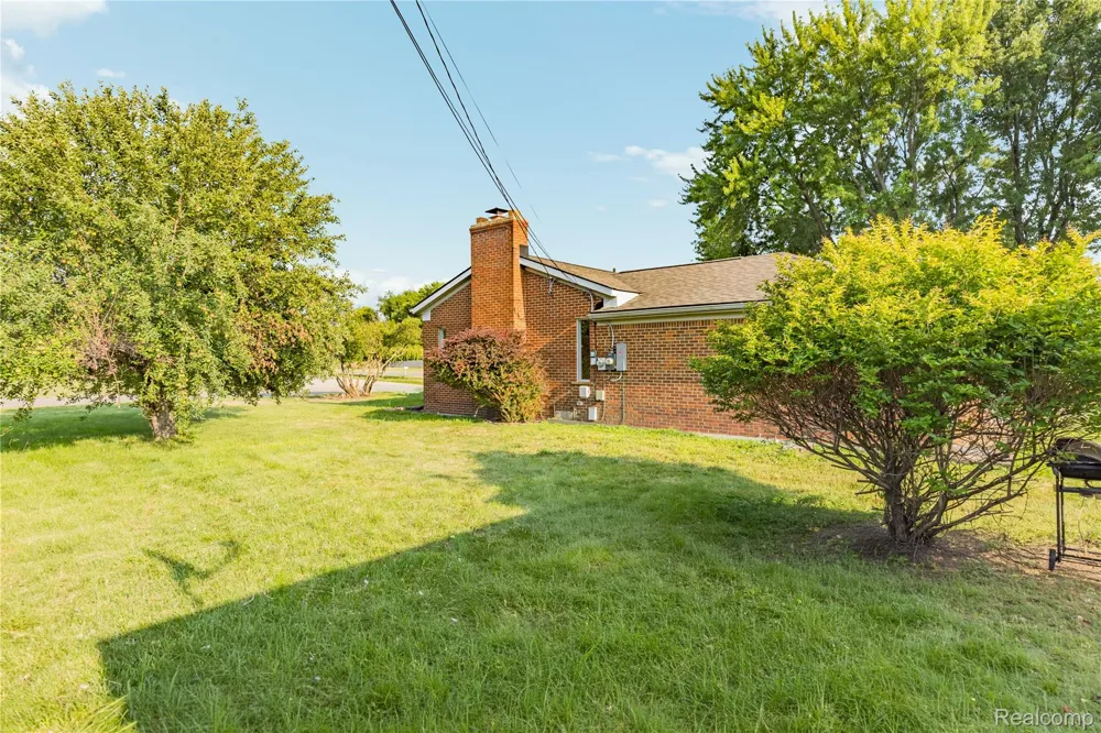 8527 Metropolitan Parkway Sterling Heights City, MI 48312