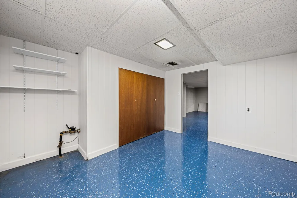 8527 Metropolitan Parkway Sterling Heights City, MI 48312