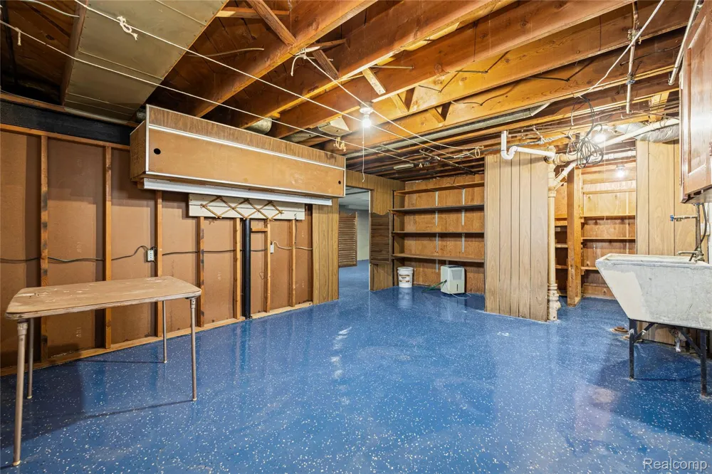 8527 Metropolitan Parkway Sterling Heights City, MI 48312