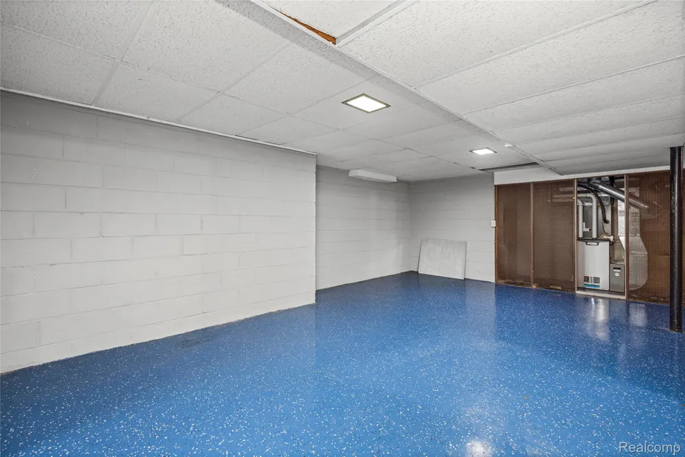 8527 Metropolitan Parkway Sterling Heights City, MI 48312