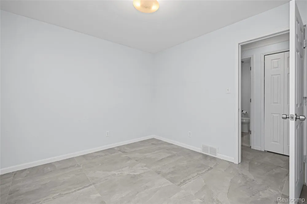 8527 Metropolitan Parkway Sterling Heights City, MI 48312