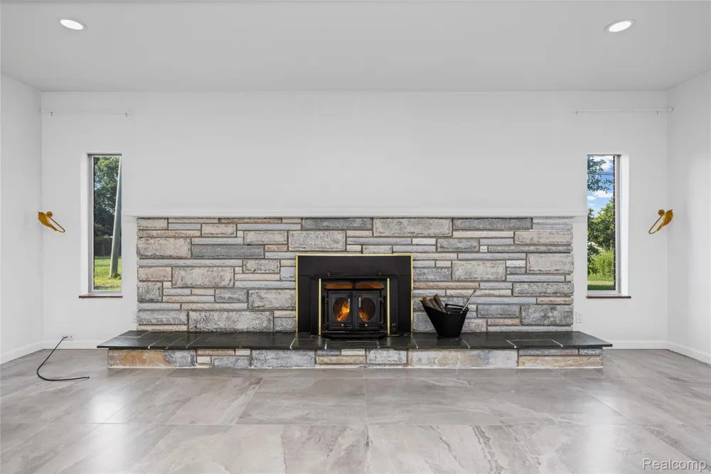 8527 Metropolitan Parkway Sterling Heights City, MI 48312