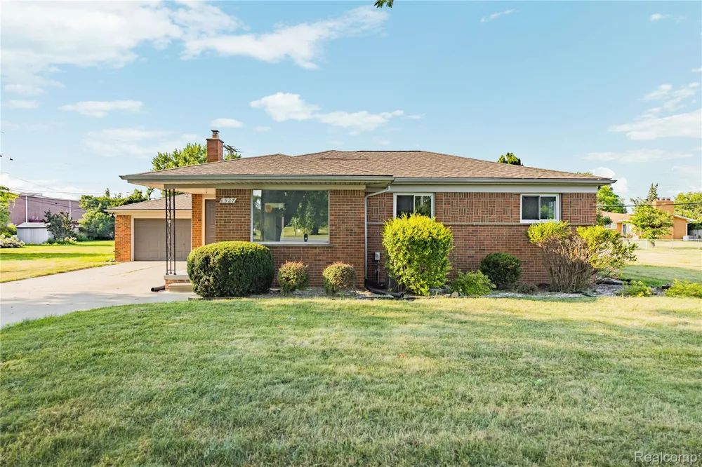 8527 Metropolitan Parkway Sterling Heights City, MI 48312