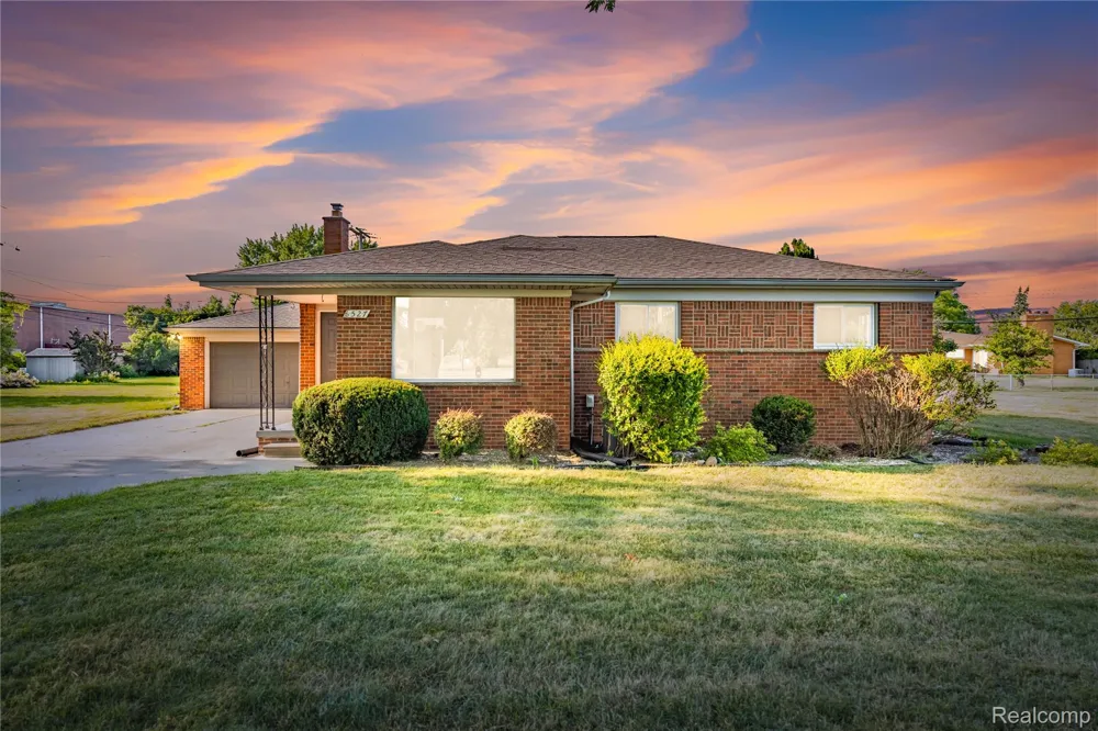 8527 Metropolitan Parkway Sterling Heights City, MI 48312