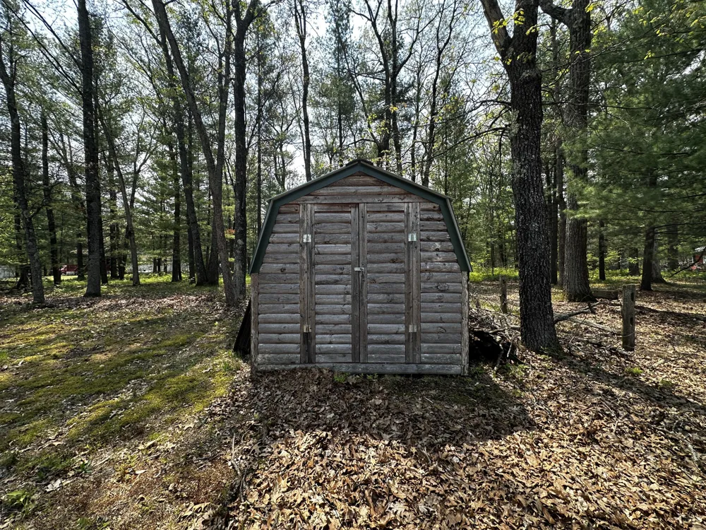 1627 W Delong Drive Peacock Township, MI 49304