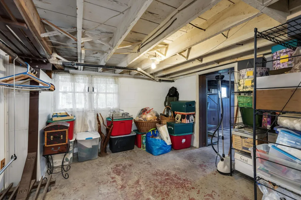 18710 Common Road Roseville City, MI 48066