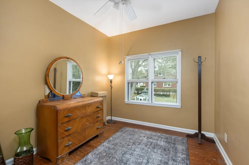 18710 Common Road Roseville City, MI 48066