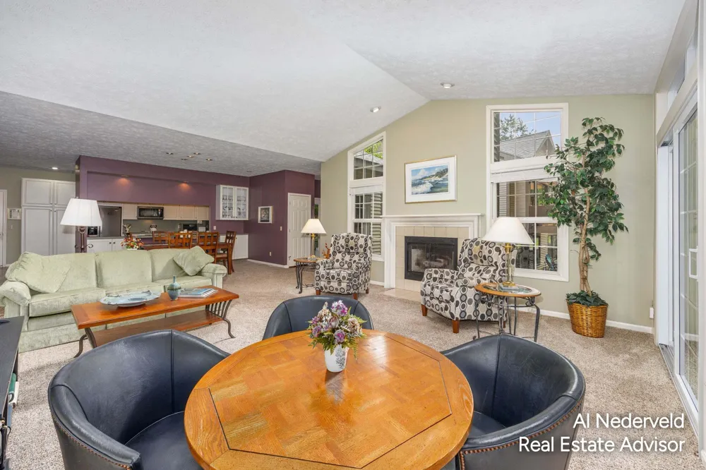 2126 S Cross Creek Drive SE Grand Rapids City, MI 49508