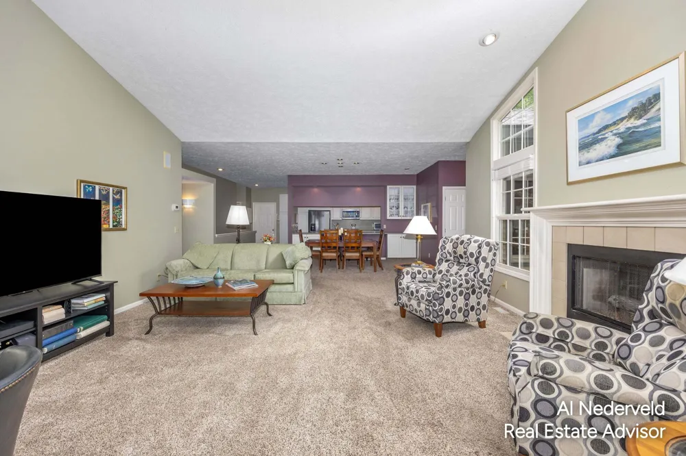2126 S Cross Creek Drive SE Grand Rapids City, MI 49508