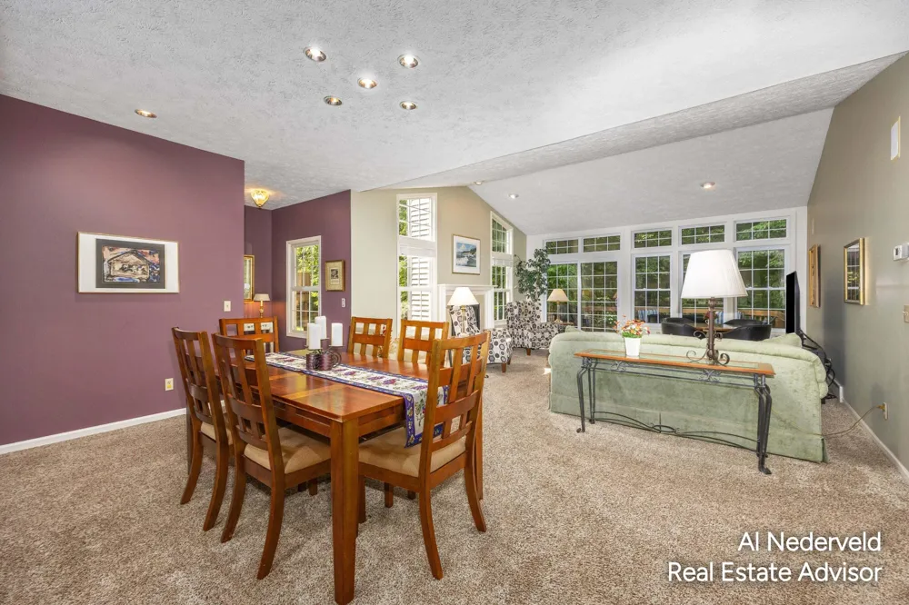 2126 S Cross Creek Drive SE Grand Rapids City, MI 49508