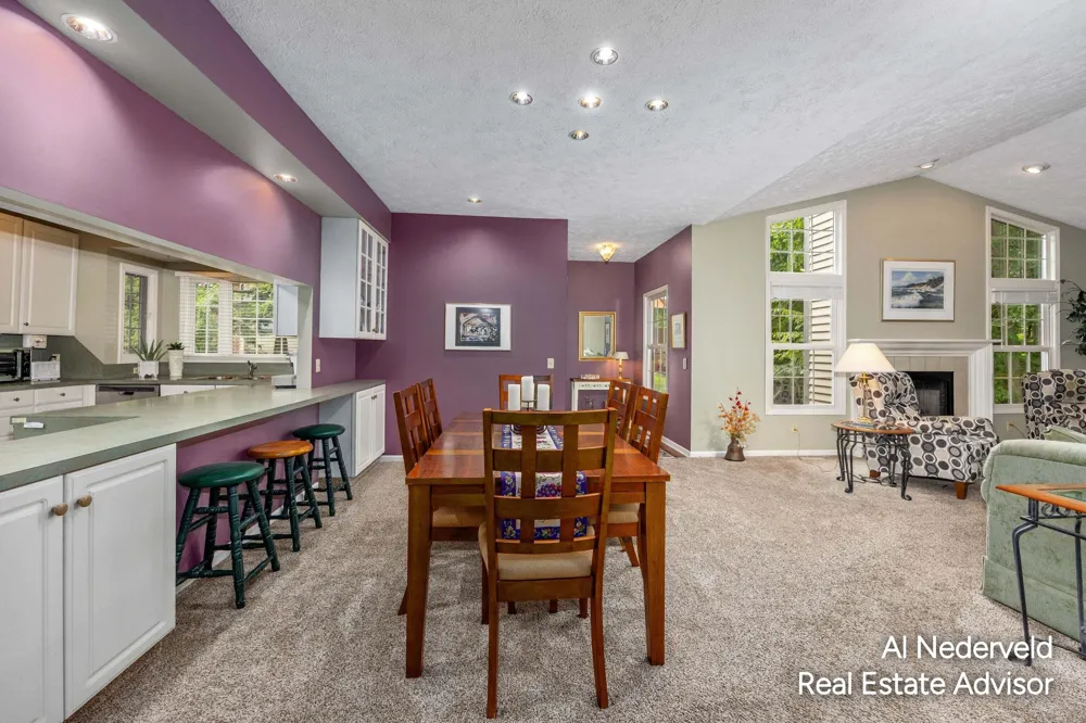 2126 S Cross Creek Drive SE Grand Rapids City, MI 49508